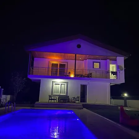 Luxury With Pool In 别墅 *